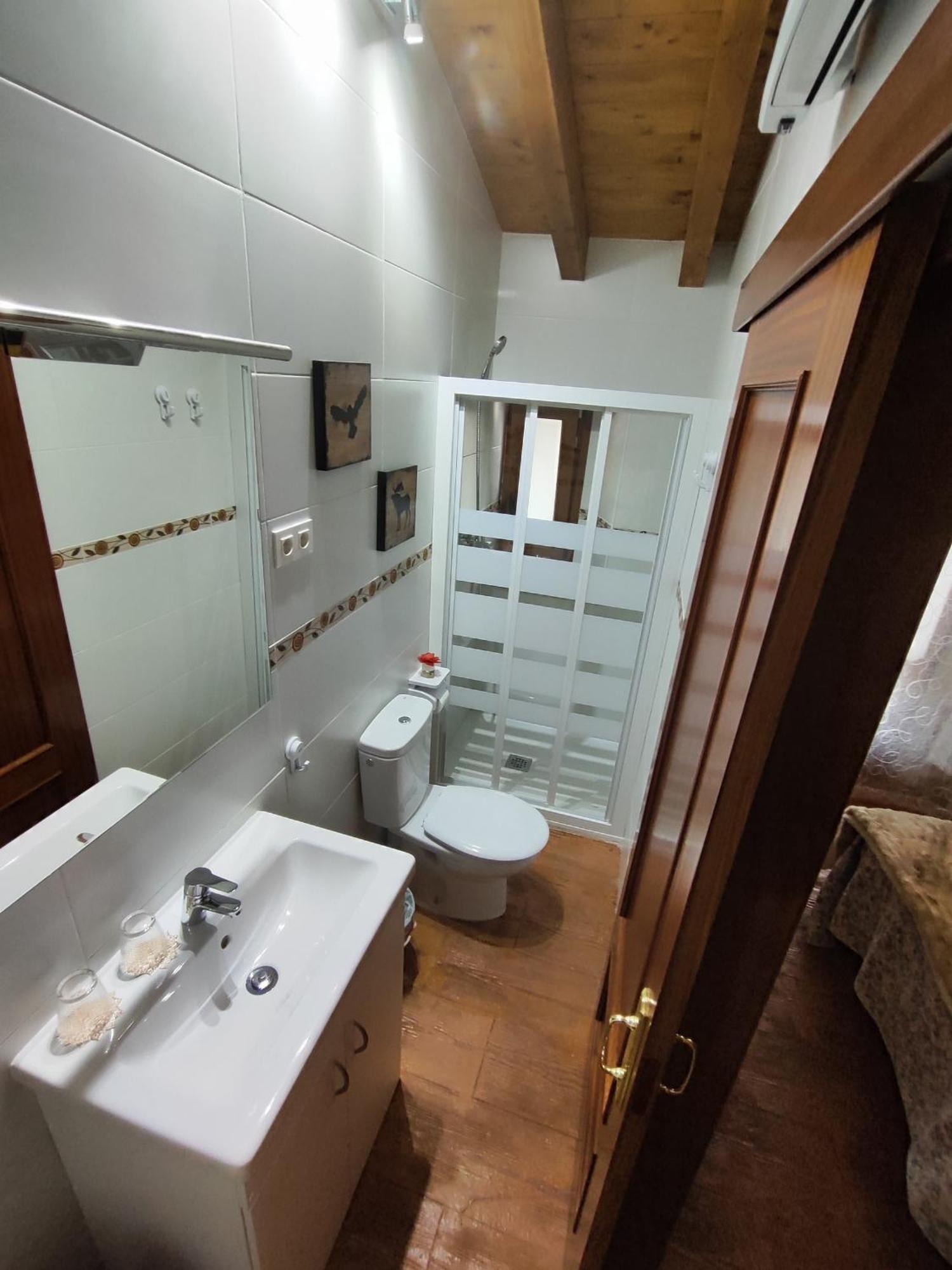Pension Los Pasiegos Reocin ภายนอก รูปภาพ